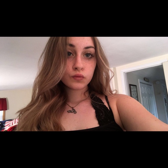 Meet your Posher, Rosie - Picture 1 of 1